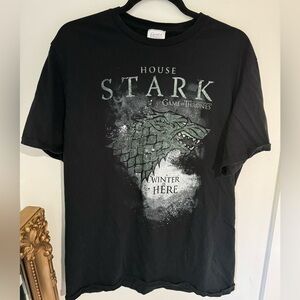 B. Game of thrones House Stark graphic tee size L